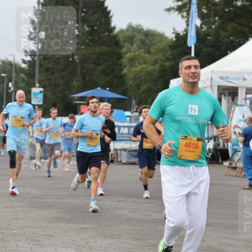 13.09.2026 - Kiel Lauf Andreas Tolksdorf http://msf.ph/oto/10335071 13.09.2026 09:52:51 Kiellinie 11855, 1454, 6509, 1067, 38, 4616, 38, 629 meine-sportfotos.de
