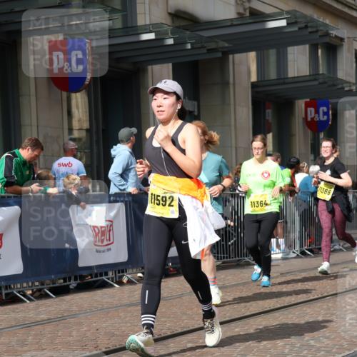 13.09.2026 - 21. swb-Marathon Bremen Strokosch-Dieckow http://msf.ph/oto/10335094 13.09.2026 11:04:31 Ziel 10198, 10283, 10315, 10465, 10481, 10729, 10741, 10850, 10855, 10856, 10877, 10940, 10975, 11006, 11114, 11133, 11272, 11364, 11366, 11395, 11518, 11592, 11705, 11757, 11939, 12005, 12235, 12420, 12493, 12495, 12498, 12500, 12502, 12522, 12563, 10160, 10182, 10245, 10291, 10526, 10613, 10711, 10755, 10877, 11214, 11215, 11221, 11248, 11336, 11410, 11720, 11726, 11740, 11761, 11991, 12009, 12276, 12929 meine-sportfotos.de