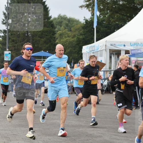 13.09.2026 - Kiel Lauf Andreas Tolksdorf http://msf.ph/oto/10335117 13.09.2026 09:52:53 Kiellinie 3825, 1, 39, 1855, 1454, 878, 9704, 7330, 4, 39, 6509, 76 meine-sportfotos.de