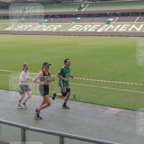 13.09.2026 - 21. swb-Marathon Bremen Michael Burmester http://msf.ph/oto/10335139 13.09.2026 13:09:33 Laufen im Stadion 164, 383, 391, 448, 532, 549, 551, 563, 625, 813, 869, 884, 898, 1025, 1072, 1124, 1150, 1180, 1285, 1289, 1398, 1559, 1688, 1855, 1867, 1880, 1899, 2041, 2208, 2229, 2232, 2243, 2268, 2380, 2413, 2429, 2441, 2467, 2471, 2525, 2530, 2553, 2573, 2594, 2635, 2692, 2714, 2717, 2727, 2785, 2823, 2841, 2897, 2920, 2930, 2931, 2941, 3032, 3063, 3067, 3086, 3291, 3316, 3333, 3398, 3437, 3707, 3769, 3857, 109 meine-sportfotos.de
