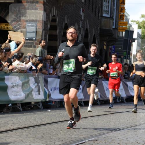 13.09.2026 - 21. swb-Marathon Bremen Strokosch-Dieckow http://msf.ph/oto/10335140 13.09.2026 13:17:37 Ziel 842, 2052, 3148, 4805, 6095, 6624, 6734, 6759, 6803, 8111, 8418, 8532, 8714, 771, 1297, 2125, 2812, 3051, 3192, 4286, 4374, 4498, 4499, 4620, 5530, 5817, 9400, 9505, 13107 meine-sportfotos.de