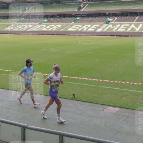 13.09.2026 - 21. swb-Marathon Bremen Michael Burmester http://msf.ph/oto/10335197 13.09.2026 13:09:40 Laufen im Stadion 164, 383, 391, 448, 532, 549, 563, 625, 813, 869, 884, 898, 1025, 1072, 1124, 1150, 1180, 1289, 1398, 1559, 1855, 1867, 1880, 1899, 2041, 2202, 2208, 2229, 2232, 2243, 2268, 2339, 2380, 2413, 2429, 2441, 2467, 2471, 2525, 2530, 2553, 2573, 2594, 2635, 2682, 2692, 2714, 2717, 2727, 2785, 2823, 2841, 2897, 2920, 2930, 2931, 2941, 3032, 3063, 3067, 3086, 3089, 3122, 3291, 3316, 3333, 3398, 3410, 3437, 3707, 3769, 3857, 109 meine-sportfotos.de