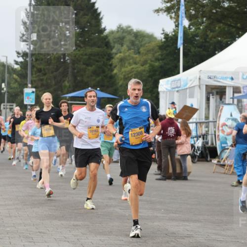 13.09.2026 - Kiel Lauf Andreas Tolksdorf http://msf.ph/oto/10335209 13.09.2026 09:52:57 Kiellinie 4410, 10163, 12308, 12491, 1046 meine-sportfotos.de