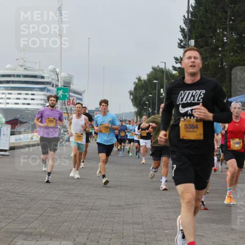 13.09.2026 - Kiel Lauf Andreas Tolksdorf http://msf.ph/oto/10335294 13.09.2026 09:53:00 Kiellinie 1498, 4, 5864, 12120, 5384, 10489, 3923 meine-sportfotos.de