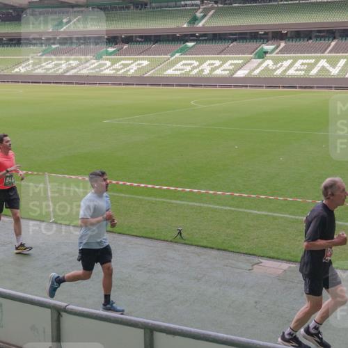 13.09.2026 - 21. swb-Marathon Bremen Michael Burmester http://msf.ph/oto/10335295 13.09.2026 13:09:54 Laufen im Stadion 164, 383, 391, 448, 532, 549, 563, 625, 813, 869, 898, 1025, 1072, 1124, 1150, 1180, 1398, 1559, 1738, 1855, 1867, 1880, 1894, 1967, 2202, 2208, 2232, 2243, 2268, 2284, 2333, 2339, 2342, 2380, 2413, 2429, 2432, 2441, 2467, 2471, 2525, 2530, 2553, 2573, 2594, 2654, 2682, 2692, 2714, 2717, 2785, 2819, 2823, 2841, 2897, 2920, 2930, 2931, 2932, 2941, 3032, 3063, 3086, 3089, 3122, 3208, 3291, 3316, 3333, 3370, 3398, 3410, 3437, 3470, 3707, 3769, 3857, 109 meine-sportfotos.de