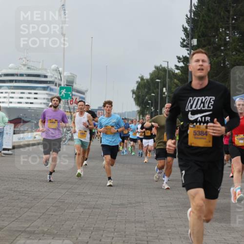13.09.2026 - Kiel Lauf Andreas Tolksdorf http://msf.ph/oto/10335296 13.09.2026 09:53:00 Kiellinie 1498, 13, 4, 3, 5864, 1212, 5384, 10489, 3923 meine-sportfotos.de