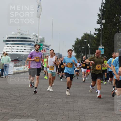 13.09.2026 - Kiel Lauf Andreas Tolksdorf http://msf.ph/oto/10335320 13.09.2026 09:53:01 Kiellinie 498, 4, 5864, 12120, 10552, 90, 5384 meine-sportfotos.de