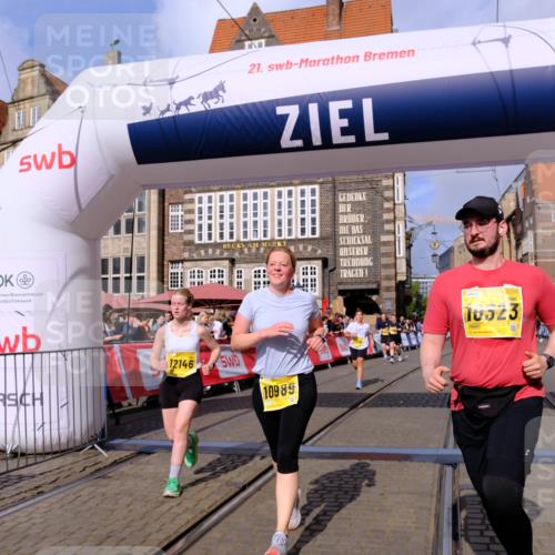 13.09.2026 - 21. swb-Marathon Bremen Tim E. http://msf.ph/oto/10335383 13.09.2026 11:06:59 Ziel 10323, 10654, 10795, 10849, 10989, 11021, 11066, 11240, 11370, 12124, 12146, 12219, 12249, 12485 meine-sportfotos.de