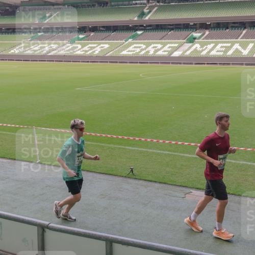13.09.2026 - 21. swb-Marathon Bremen Michael Burmester http://msf.ph/oto/10335457 13.09.2026 13:10:14 Laufen im Stadion 164, 373, 383, 391, 448, 532, 549, 563, 581, 625, 813, 869, 898, 984, 1072, 1150, 1180, 1398, 1738, 1855, 1867, 1880, 1894, 1967, 2202, 2208, 2232, 2243, 2268, 2284, 2333, 2339, 2342, 2413, 2429, 2432, 2441, 2471, 2525, 2530, 2531, 2553, 2573, 2594, 2654, 2682, 2692, 2714, 2717, 2784, 2785, 2819, 2920, 2931, 2932, 2941, 3026, 3032, 3063, 3086, 3089, 3122, 3174, 3207, 3208, 3291, 3316, 3333, 3370, 3398, 3409, 3410, 3437, 3470, 3707, 3769, 3857, 109 meine-sportfotos.de