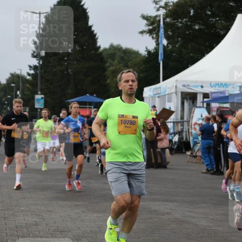 13.09.2026 - Kiel Lauf Andreas Tolksdorf http://msf.ph/oto/10335468 13.09.2026 09:53:09 Kiellinie 84, 10233, 9868, 38, 10780, 39, 5213, 7361 meine-sportfotos.de