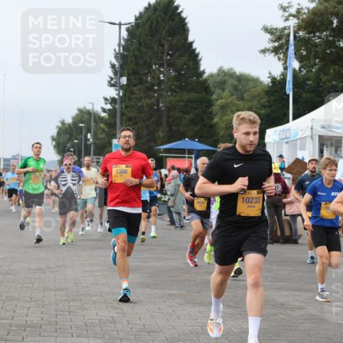 13.09.2026 - Kiel Lauf Andreas Tolksdorf http://msf.ph/oto/10335515 13.09.2026 09:53:11 Kiellinie 84, 1300, 4471, 38, 10233, 56, 14, 39, 9868 meine-sportfotos.de