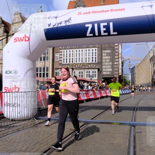 13.09.2026 - 21. swb-Marathon Bremen Tim E. http://msf.ph/oto/10335530 13.09.2026 11:07:04 Ziel 10323, 10378, 10654, 10663, 10795, 10849, 10989, 11066, 11370, 12124, 12146, 12219, 12249 meine-sportfotos.de