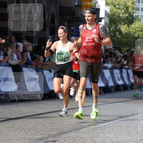 13.09.2026 - 21. swb-Marathon Bremen Strokosch-Dieckow http://msf.ph/oto/10335569 13.09.2026 13:17:51 Ziel 560, 771, 842, 1297, 2008, 2234, 2812, 3148, 3760, 4171, 4498, 4499, 5041, 5550, 6803, 7901, 8100, 8250, 8253, 8446, 8532, 8714, 9075, 9400, 948, 1631, 1797, 2001, 2634, 2671, 3241, 3514, 4131, 4733, 5695, 5935, 5948, 6290, 6448, 8805, 8869, 8943, 8944, 9595, 9596, 9837, 13041 meine-sportfotos.de