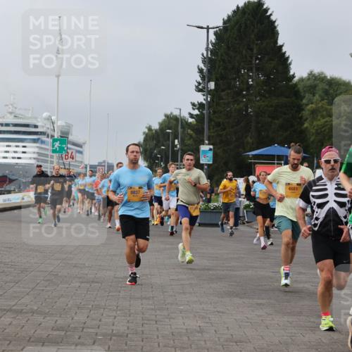 13.09.2026 - Kiel Lauf Andreas Tolksdorf http://msf.ph/oto/10335582 13.09.2026 09:53:14 Kiellinie 3, 84, 4681, 1178, 2072, 8837 meine-sportfotos.de