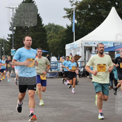 13.09.2026 - Kiel Lauf Andreas Tolksdorf http://msf.ph/oto/10335624 13.09.2026 09:53:16 Kiellinie 39, 837, 30, 113, 8, 2, 3951, 11781, 4681 meine-sportfotos.de
