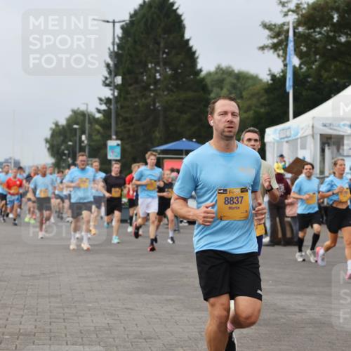 13.09.2026 - Kiel Lauf Andreas Tolksdorf http://msf.ph/oto/10335625 13.09.2026 09:53:17 Kiellinie 38, 8837 meine-sportfotos.de