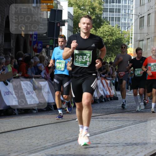 13.09.2026 - 21. swb-Marathon Bremen Strokosch-Dieckow http://msf.ph/oto/10335703 13.09.2026 13:17:57 Ziel 560, 771, 1297, 2008, 2125, 2234, 2812, 3760, 4171, 4498, 4499, 4620, 5041, 5550, 5817, 7901, 8100, 8250, 8253, 8446, 8714, 9075, 9400, 9505, 13107, 1631, 1872, 2260, 2634, 2671, 3241, 3458, 3514, 3634, 4131, 4733, 5292, 5695, 5948, 6152, 6290, 6448, 8094, 8805, 8943, 8944, 9134, 9609 meine-sportfotos.de