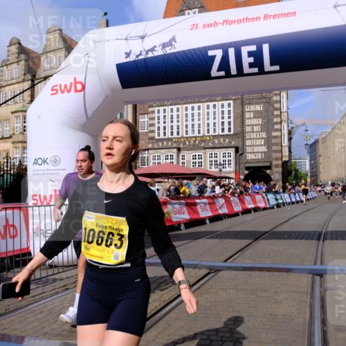 13.09.2026 - 21. swb-Marathon Bremen Tim E. http://msf.ph/oto/10335706 13.09.2026 11:07:08 Ziel 10323, 10378, 10663, 10795, 10989, 11066, 11257, 11370, 12124, 12146, 12219, 12249 meine-sportfotos.de