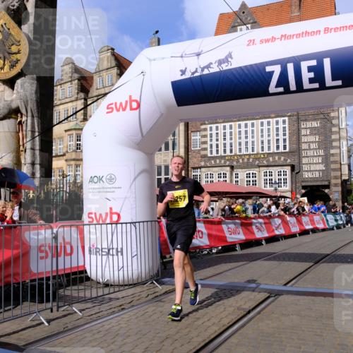 13.09.2026 - 21. swb-Marathon Bremen Tim E. http://msf.ph/oto/10335716 13.09.2026 11:07:15 Ziel 10156, 10360, 10378, 10663, 11066, 11257, 11439, 11684, 12124, 12219, 12249 meine-sportfotos.de