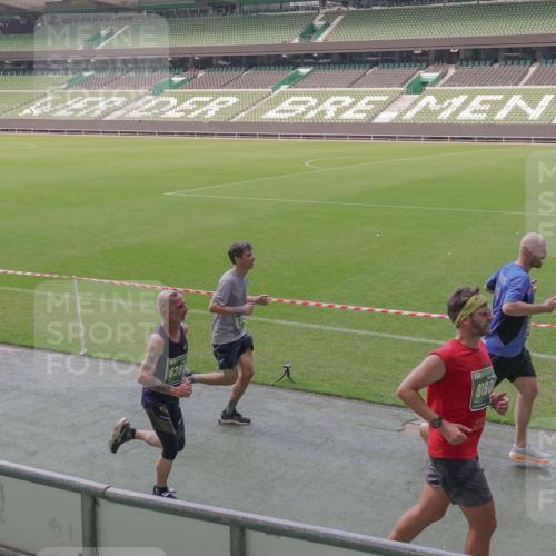 13.09.2026 - 21. swb-Marathon Bremen Michael Burmester http://msf.ph/oto/10335773 13.09.2026 13:10:48 Laufen im Stadion 164, 265, 373, 391, 448, 581, 869, 898, 984, 1180, 1738, 1855, 1867, 1894, 1952, 1967, 2202, 2232, 2268, 2281, 2284, 2299, 2330, 2333, 2339, 2342, 2353, 2432, 2443, 2471, 2525, 2530, 2531, 2553, 2573, 2589, 2594, 2654, 2669, 2682, 2714, 2717, 2784, 2785, 2804, 2819, 2836, 2920, 2932, 3026, 3032, 3063, 3082, 3086, 3089, 3122, 3159, 3174, 3207, 3208, 3291, 3316, 3333, 3352, 3370, 3398, 3409, 3410, 3470, 3549, 3707, 3769, 109, 551 meine-sportfotos.de