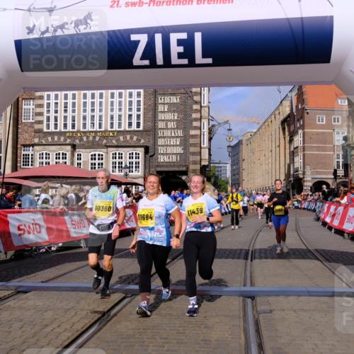 13.09.2026 - 21. swb-Marathon Bremen Tim E. http://msf.ph/oto/10335826 13.09.2026 11:07:23 Ziel 10156, 10360, 11100, 11257, 11393, 11439, 11600, 11684, 11696, 11822, 11823, 12255 meine-sportfotos.de