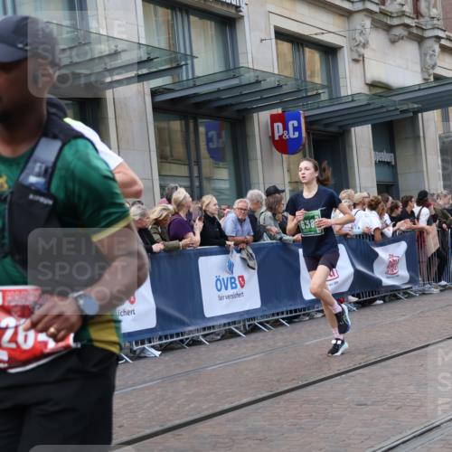 13.09.2026 - 21. swb-Marathon Bremen Strokosch-Dieckow http://msf.ph/oto/10335860 13.09.2026 13:25:06 Ziel 209, 260, 1119, 1436, 1650, 1658, 2046, 3168, 3187, 4294, 4459, 5755, 5814, 6113, 6380, 7252, 7306, 7326, 8357, 8545, 8695, 8769, 9036, 9299, 9460, 9468, 9506, 9563, 13025, 972, 1080, 1166, 1264, 1436, 1448, 2322, 2761, 3015, 3105, 4091, 4113, 4198, 4262, 4507, 4918, 4973, 5664, 6079, 6360, 6544, 6807, 6943, 7409, 7854, 8245, 8853, 9073, 9152, 9360, 9493, 10103, 13088 meine-sportfotos.de