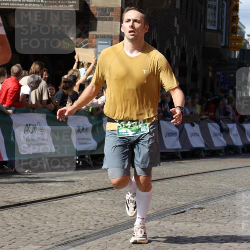 13.09.2026 - 21. swb-Marathon Bremen Strokosch-Dieckow http://msf.ph/oto/10335919 13.09.2026 13:18:11 Ziel 948, 1631, 1797, 2001, 2125, 2634, 2812, 3051, 3192, 4286, 4374, 4498, 4499, 4620, 5530, 5817, 5935, 8805, 8869, 9505, 9595, 9596, 9837, 13041, 13107, 1146, 1419, 5307, 5460, 7491, 7954, 10065, 13150 meine-sportfotos.de