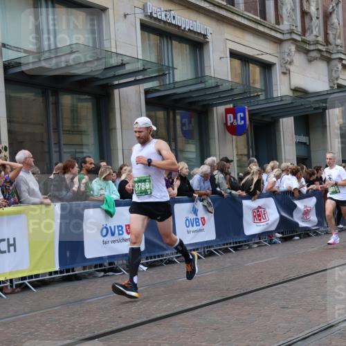13.09.2026 - 21. swb-Marathon Bremen Strokosch-Dieckow http://msf.ph/oto/10335923 13.09.2026 13:25:08 Ziel 209, 260, 1119, 1650, 1658, 2046, 3168, 3186, 3187, 3806, 4294, 4459, 4717, 5703, 5755, 5814, 6113, 6380, 7252, 7306, 7326, 8357, 8545, 8597, 8695, 8769, 8890, 9036, 9299, 9460, 9468, 9506, 9563, 13025, 972, 1080, 1166, 1264, 1436, 1448, 2322, 2761, 3015, 3105, 4091, 4113, 4262, 4507, 4918, 4973, 6079, 6360, 6544, 6807, 6943, 7409, 7854, 8245, 8853, 9073, 9152, 9360, 9493, 10103, 13088 meine-sportfotos.de