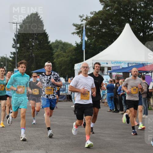 13.09.2026 - Kiel Lauf Andreas Tolksdorf http://msf.ph/oto/10335954 13.09.2026 09:53:26 Kiellinie 84, 1891, 4446, 10368, 9373, 866, 494 meine-sportfotos.de