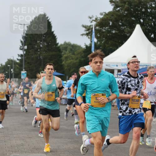 13.09.2026 - Kiel Lauf Andreas Tolksdorf http://msf.ph/oto/10335997 13.09.2026 09:53:28 Kiellinie 38, 1891, 1076, 10368, 7335, 73, 8 meine-sportfotos.de