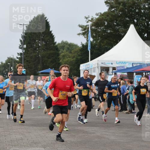 13.09.2026 - Kiel Lauf Andreas Tolksdorf http://msf.ph/oto/10336061 13.09.2026 09:53:31 Kiellinie 4351, 10185, 2762, 4287, 7416, 331, 8033 meine-sportfotos.de
