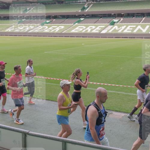 13.09.2026 - 21. swb-Marathon Bremen Michael Burmester http://msf.ph/oto/10336131 13.09.2026 13:11:27 Laufen im Stadion 265, 373, 581, 703, 843, 984, 1113, 1226, 1435, 1738, 1849, 1851, 1855, 1867, 1894, 1936, 1952, 1967, 2202, 2248, 2268, 2281, 2284, 2299, 2330, 2333, 2336, 2339, 2342, 2353, 2375, 2377, 2398, 2426, 2432, 2443, 2530, 2531, 2553, 2589, 2654, 2659, 2669, 2673, 2682, 2784, 2785, 2804, 2819, 2822, 2836, 2850, 2907, 2932, 2976, 3026, 3027, 3079, 3082, 3089, 3122, 3143, 3159, 3174, 3207, 3208, 3308, 3328, 3349, 3352, 3370, 3409, 3410, 3470, 3549, 551 meine-sportfotos.de