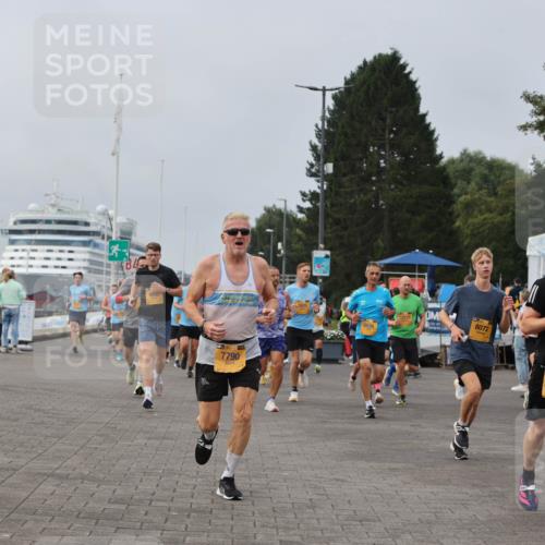 13.09.2026 - Kiel Lauf Andreas Tolksdorf http://msf.ph/oto/10336155 13.09.2026 09:53:35 Kiellinie 4, 38, 7790, 6634, 8072, 7709 meine-sportfotos.de