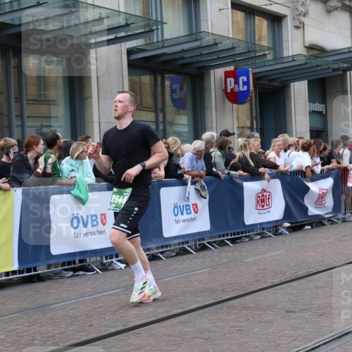 13.09.2026 - 21. swb-Marathon Bremen Strokosch-Dieckow http://msf.ph/oto/10336166 13.09.2026 13:25:14 Ziel 191, 209, 260, 1458, 1650, 1658, 1752, 2046, 3124, 3168, 3186, 3806, 4294, 4439, 4717, 4927, 5703, 5755, 5814, 6380, 7252, 8357, 8545, 8597, 8695, 8769, 8890, 9299, 9440, 9460, 9468, 9506, 9563, 13025, 972, 1080, 1119, 1166, 1264, 1436, 1448, 2322, 2761, 3105, 3187, 4091, 4113, 4459, 4507, 4918, 4973, 6079, 6113, 6360, 6544, 6943, 7306, 7326, 7409, 7854, 8245, 9036, 9073, 9152, 9360, 9493, 9563, 13088 meine-sportfotos.de