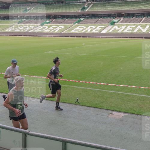 13.09.2026 - 21. swb-Marathon Bremen Michael Burmester http://msf.ph/oto/10336197 13.09.2026 13:11:36 Laufen im Stadion 265, 373, 581, 703, 843, 984, 1113, 1226, 1435, 1738, 1849, 1851, 1855, 1894, 1936, 1952, 1967, 2202, 2248, 2268, 2281, 2284, 2299, 2330, 2333, 2336, 2339, 2342, 2353, 2375, 2377, 2398, 2426, 2432, 2443, 2531, 2589, 2654, 2659, 2669, 2673, 2682, 2784, 2804, 2819, 2822, 2836, 2850, 2907, 2932, 2976, 3026, 3027, 3079, 3082, 3089, 3122, 3143, 3159, 3174, 3207, 3208, 3308, 3328, 3349, 3352, 3370, 3409, 3410, 3470, 3549, 551 meine-sportfotos.de