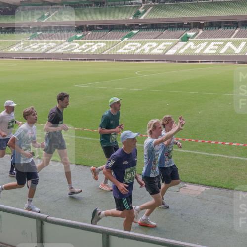 13.09.2026 - 21. swb-Marathon Bremen Michael Burmester http://msf.ph/oto/10336230 13.09.2026 13:11:42 Laufen im Stadion 118, 265, 373, 581, 703, 843, 984, 1113, 1226, 1334, 1435, 1738, 1849, 1851, 1894, 1936, 1952, 1967, 2202, 2248, 2281, 2284, 2299, 2330, 2333, 2336, 2339, 2342, 2353, 2375, 2377, 2398, 2426, 2432, 2443, 2531, 2589, 2654, 2659, 2669, 2673, 2682, 2784, 2804, 2819, 2822, 2836, 2850, 2907, 2932, 2976, 3026, 3027, 3079, 3082, 3089, 3122, 3143, 3155, 3159, 3174, 3207, 3208, 3308, 3328, 3349, 3352, 3370, 3409, 3410, 3470, 3549, 551 meine-sportfotos.de