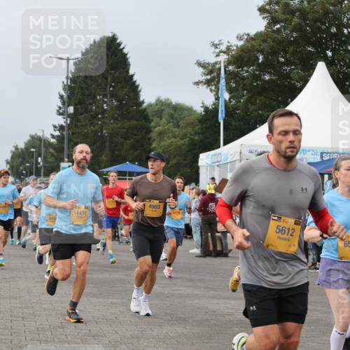 13.09.2026 - Kiel Lauf Andreas Tolksdorf http://msf.ph/oto/10336260 13.09.2026 09:53:39 Kiellinie 6435, 11451, 4903, 8878, 38, 5612, 39, 6519, 1, 5, 1801 meine-sportfotos.de