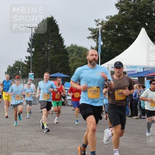 13.09.2026 - Kiel Lauf Andreas Tolksdorf http://msf.ph/oto/10336273 13.09.2026 09:53:40 Kiellinie 3, 11451, 7691, 6435, 3177, 2775, 4903, 12675, 9491 meine-sportfotos.de
