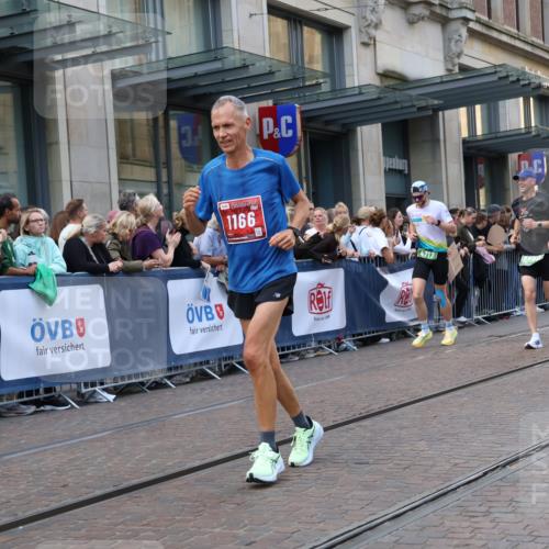 13.09.2026 - 21. swb-Marathon Bremen Strokosch-Dieckow http://msf.ph/oto/10336293 13.09.2026 13:25:16 Ziel 150, 191, 209, 260, 1458, 1650, 1658, 1752, 2421, 2781, 3124, 3186, 3806, 4439, 4717, 4927, 5139, 5703, 5755, 5814, 6380, 7252, 8357, 8545, 8597, 8695, 8769, 8890, 9299, 9440, 9460, 9468, 9506, 13025, 972, 1080, 1119, 1166, 1264, 1436, 1448, 1658, 2046, 2322, 3105, 3168, 3187, 4091, 4113, 4294, 4459, 4507, 4918, 4973, 6079, 6113, 6544, 6943, 7306, 7326, 7409, 8245, 8357, 9036, 9073, 9152, 9299, 9360, 9460, 9493, 9563, 13025, 13088 meine-sportfotos.de
