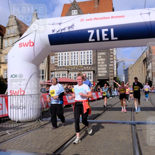 13.09.2026 - 21. swb-Marathon Bremen Tim E. http://msf.ph/oto/10336300 13.09.2026 11:07:36 Ziel 10205, 10488, 10695, 10748, 11100, 11123, 11246, 11393, 11417, 11600, 11696, 11759, 11767, 11822, 11823, 11865, 11917, 12020, 12173, 12210, 12255, 12266, 12536 meine-sportfotos.de