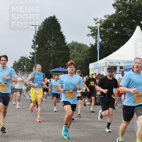 13.09.2026 - Kiel Lauf Andreas Tolksdorf http://msf.ph/oto/10336317 13.09.2026 09:53:42 Kiellinie 6225, 1594, 9389, 9261, 7691, 721, 1, 55, 6435, 5737 meine-sportfotos.de