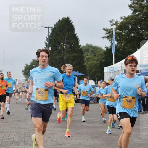 13.09.2026 - Kiel Lauf Andreas Tolksdorf http://msf.ph/oto/10336340 13.09.2026 09:53:43 Kiellinie 38, 6225, 9389, 9261, 1278, 38, 7691 meine-sportfotos.de