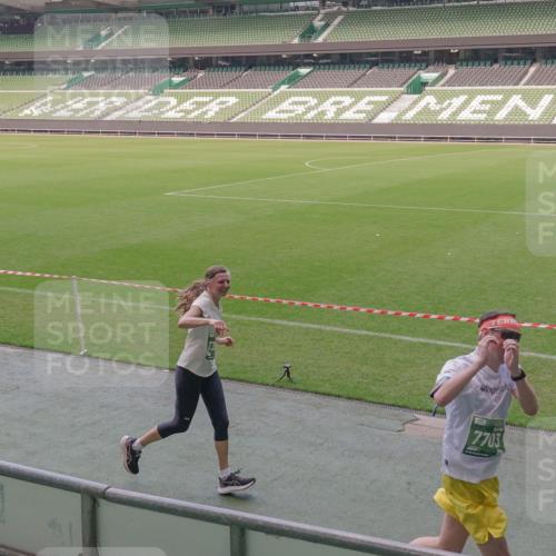 13.09.2026 - 21. swb-Marathon Bremen Michael Burmester http://msf.ph/oto/10336363 13.09.2026 13:11:58 Laufen im Stadion 118, 265, 373, 514, 581, 703, 843, 984, 1113, 1226, 1286, 1334, 1435, 1738, 1849, 1851, 1936, 1952, 1967, 2005, 2248, 2281, 2299, 2330, 2333, 2336, 2353, 2375, 2377, 2398, 2426, 2432, 2443, 2505, 2531, 2589, 2654, 2659, 2669, 2673, 2765, 2784, 2804, 2815, 2819, 2822, 2836, 2850, 2895, 2907, 2963, 2966, 2975, 2976, 3026, 3027, 3079, 3082, 3143, 3155, 3159, 3174, 3207, 3208, 3308, 3328, 3349, 3352, 3409, 3434, 3470, 3549, 551 meine-sportfotos.de