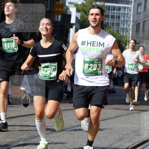 13.09.2026 - 21. swb-Marathon Bremen Strokosch-Dieckow http://msf.ph/oto/10336372 13.09.2026 13:18:27 Ziel 1631, 1797, 1872, 2260, 2634, 2671, 3241, 3458, 3514, 3634, 4131, 4733, 5292, 5695, 5948, 6152, 6290, 6448, 8094, 8805, 8869, 8943, 8944, 9134, 9609, 9837, 10065, 465, 2324, 2948, 3631, 4120, 4413, 4642, 5867, 6787, 6818, 7245, 7731, 8404, 8540, 8743, 8872, 9019, 9275, 9327, 9833 meine-sportfotos.de