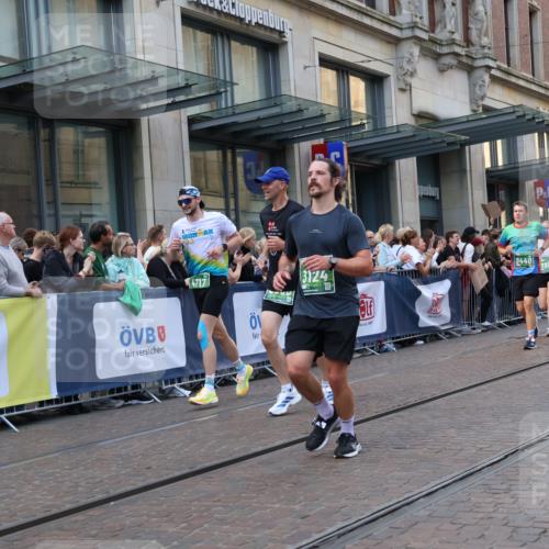 13.09.2026 - 21. swb-Marathon Bremen Strokosch-Dieckow http://msf.ph/oto/10336377 13.09.2026 13:25:18 Ziel 150, 191, 209, 1458, 1650, 1752, 2421, 2781, 3124, 3186, 3722, 3806, 4161, 4411, 4439, 4717, 4842, 4927, 5139, 5703, 5755, 5814, 6380, 7252, 8545, 8597, 8695, 8769, 8890, 9440, 9468, 9506, 260, 1080, 1119, 1166, 1264, 1436, 1448, 1658, 2046, 2322, 3105, 3168, 3187, 4091, 4113, 4294, 4459, 4507, 4918, 6079, 6113, 6943, 7306, 7326, 7409, 8245, 8357, 8769, 9036, 9073, 9152, 9299, 9360, 9460, 9493, 9563, 13025, 13088 meine-sportfotos.de