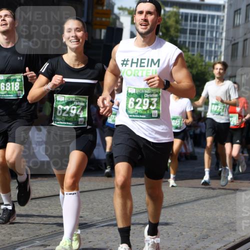 13.09.2026 - 21. swb-Marathon Bremen Strokosch-Dieckow http://msf.ph/oto/10336396 13.09.2026 13:18:27 Ziel 1631, 1797, 1872, 2260, 2634, 2671, 3241, 3458, 3514, 3634, 4131, 4733, 5292, 5695, 5948, 6152, 6290, 6448, 8094, 8805, 8869, 8943, 8944, 9134, 9609, 9837, 10065, 465, 2324, 2948, 3631, 4120, 4413, 4642, 5867, 6787, 6818, 7245, 7731, 8404, 8540, 8743, 8872, 9019, 9275, 9327, 9833 meine-sportfotos.de