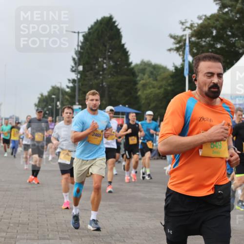 13.09.2026 - Kiel Lauf Andreas Tolksdorf http://msf.ph/oto/10336429 13.09.2026 09:53:47 Kiellinie 2465, 849 meine-sportfotos.de