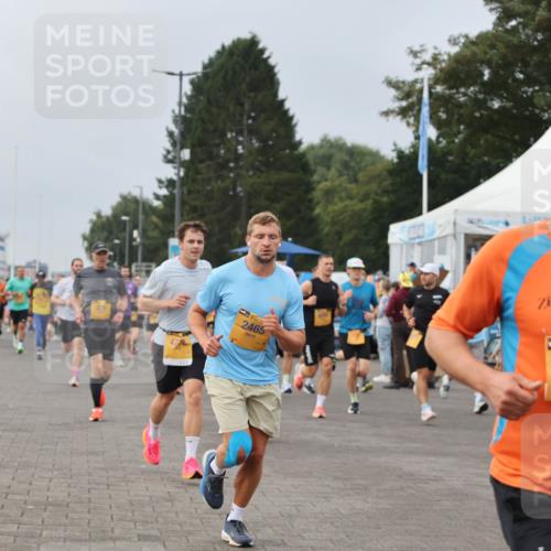 13.09.2026 - Kiel Lauf Andreas Tolksdorf http://msf.ph/oto/10336436 13.09.2026 09:53:47 Kiellinie 2465, 381, 849 meine-sportfotos.de