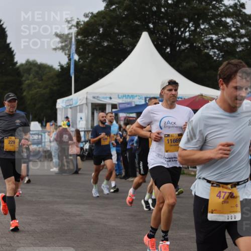 13.09.2026 - Kiel Lauf Andreas Tolksdorf http://msf.ph/oto/10336498 13.09.2026 09:53:49 Kiellinie 229, 38, 11669, 477 meine-sportfotos.de