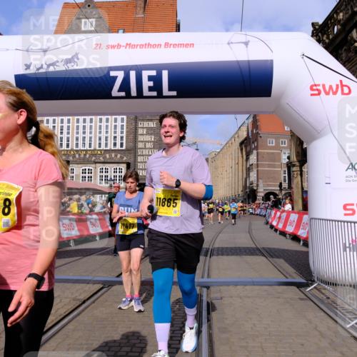 13.09.2026 - 21. swb-Marathon Bremen Tim E. http://msf.ph/oto/10336511 13.09.2026 11:07:41 Ziel 10138, 10205, 10488, 10501, 10695, 10748, 11123, 11246, 11417, 11600, 11759, 11767, 11822, 11823, 11865, 11917, 12020, 12173, 12210, 12266, 12277, 12536 meine-sportfotos.de